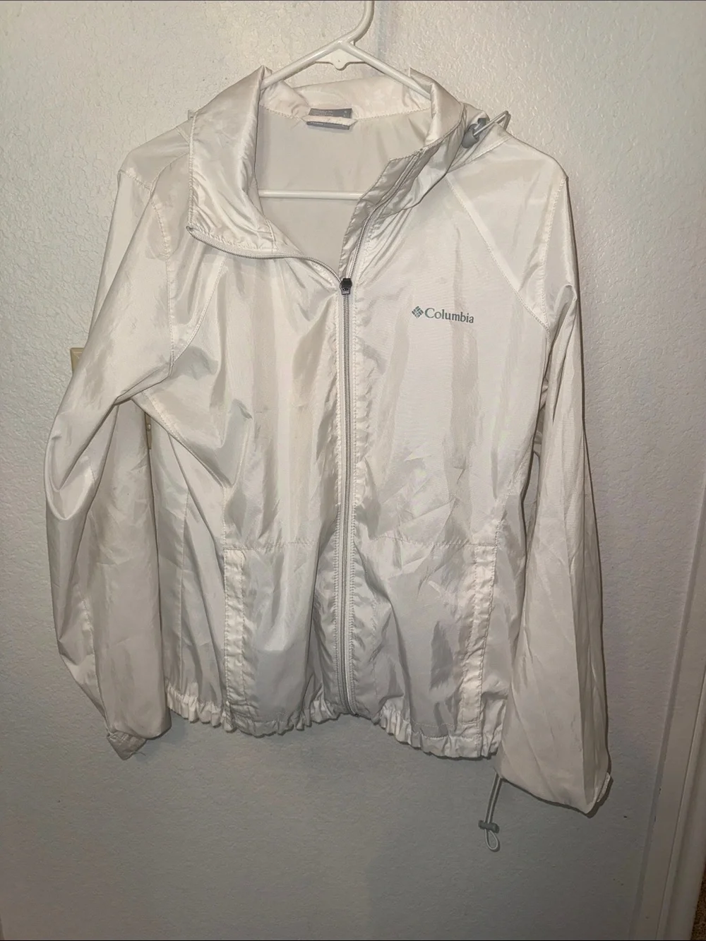 Columbia White Packable Hooded Windbreaker - Picture 1 of 3